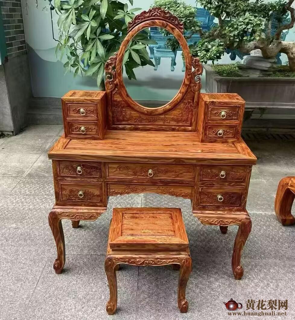 东方市：大力发展黄花梨产业推动城市品牌升级